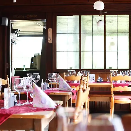 Restaurant Adler Stube فندق 4*