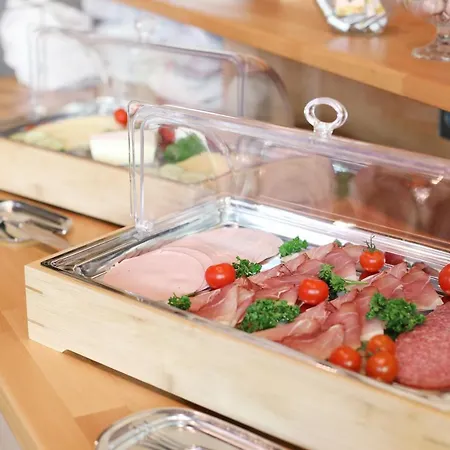Restaurant Adler Stube فندق 4*