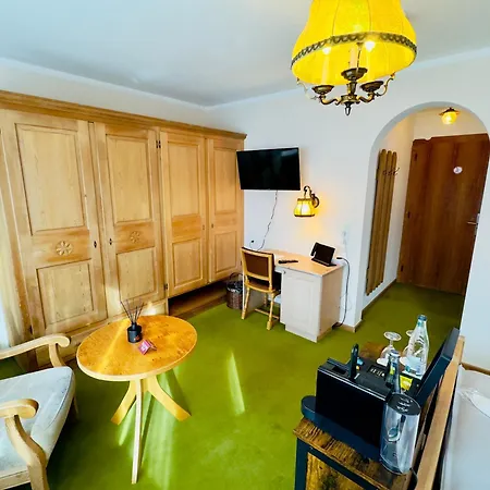 Restaurant Adler Stube 4*