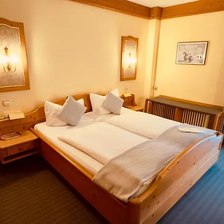 Restaurant Adler Stube 4*