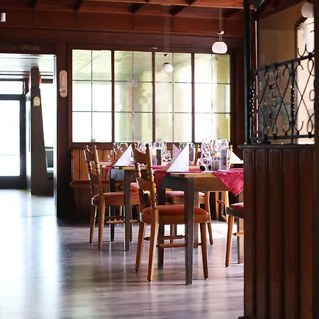 Restaurant Adler Stube فندق 4*