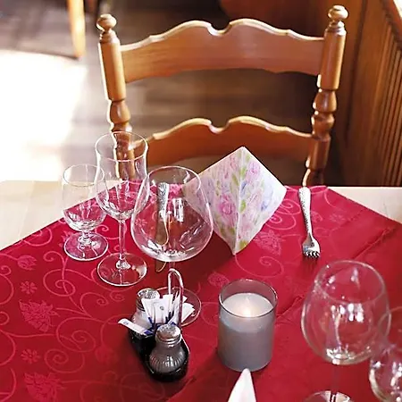 Szálloda Restaurant Adler Stube 4*