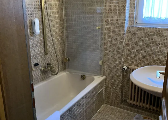 Restaurant Adler Stube 酒店 曼斯特陶